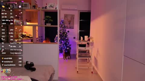 Mia online show from 5, 1, 2025