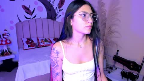 Snapshot of _allondra_ chatting on 23, 12, 2024 Allondra online show from 23, 12, 2024