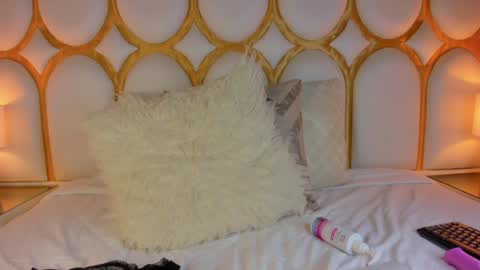Ambar Curly online show from 15, 12, 2024