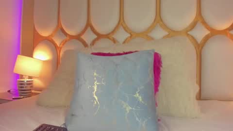 Ambar Curly online show from 10, 3, 2025