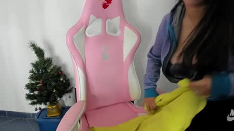 angelina andrade online show from 2, 12, 2024