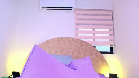 Any online show from 25, 11, 2025