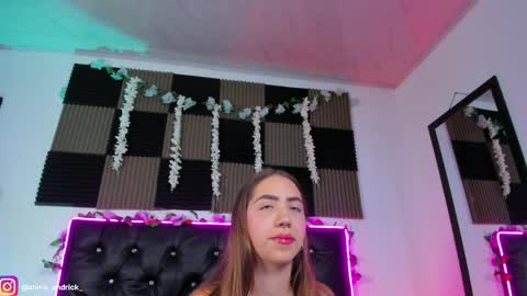 Annie Andrick online show from 20, 5, 2026