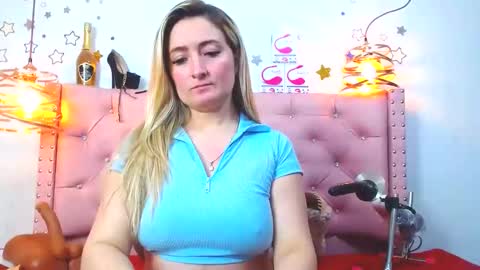 Snapshot of _antonella_11 chatting on 7, 3, 2025 _antonella_11 online show from 7, 3, 2025