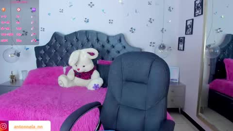 antonnela online show from 11, 2, 2025