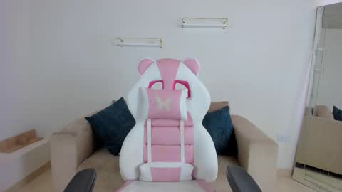    online show from 10, 11, 2025