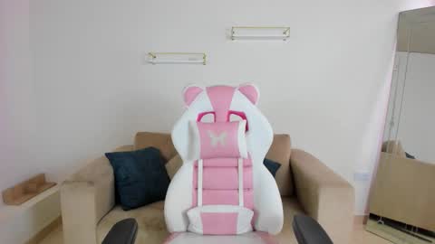    online show from 16, 12, 2025