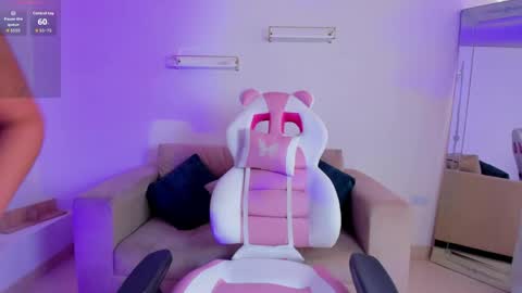 Snapshot of _april_smith_ chatting on 1, 4, 2026 online show from 1, 4, 2026