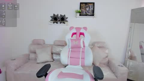 Snapshot of _april_smith_ chatting on 13, 4, 2026 online show from 13, 4, 2026