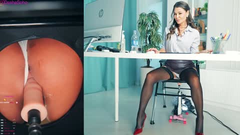 Snapshot of _artporno_ chatting on 11, 10, 2025 _artporno_ online show from 11, 10, 2025