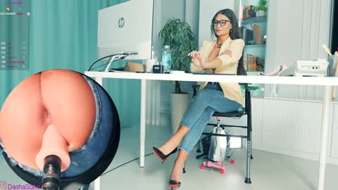 Snapshot of _artporno_ chatting on 7, 11, 2025 _artporno_ online show from 7, 11, 2025