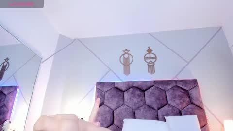 _aurora_collins_ online show from 15, 11, 2025