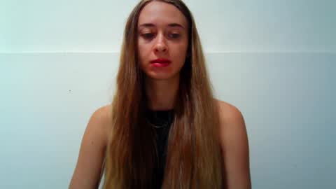 Snapshot of _aurora_sweet chatting on 24, 9, 2025 _aurora_sweet online show from 24, 9, 2025