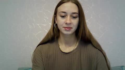 Snapshot of _aurora_sweet chatting on 4, 10, 2025 _aurora_sweet online show from 4, 10, 2025
