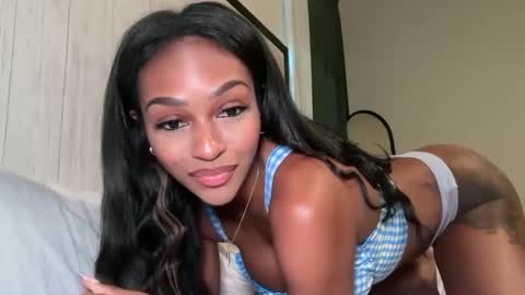 _avamonroe online show from 26, 11, 2025