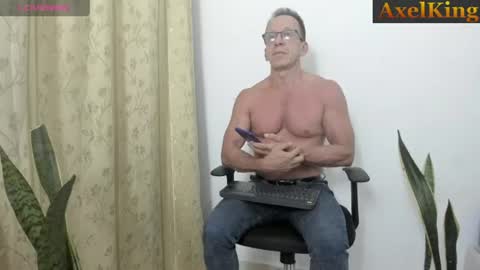 Snapshot of _axelking1_ chatting on 14, 7, 2026 Axel online show from 14, 7, 2026