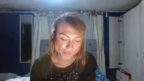 Snapshot of _azalea_65 chatting on 28, 10, 2025 _azalea_65 online show from 28, 10, 2025