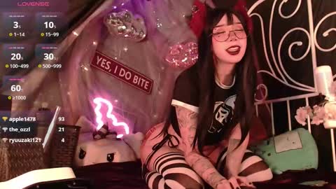 Crystal online show from 8, 11, 2025