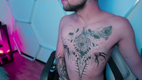 Snapshot of _baterchatur chatting on 4, 2, 2025 Lunita online show from 4, 2, 2025