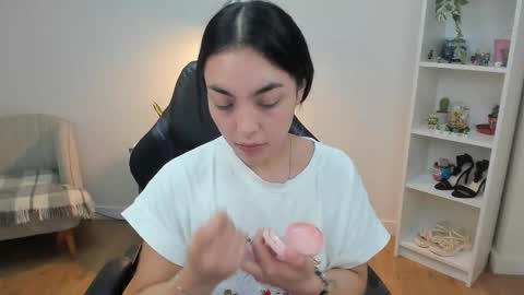 Bella Evans online show from 24, 2, 2026