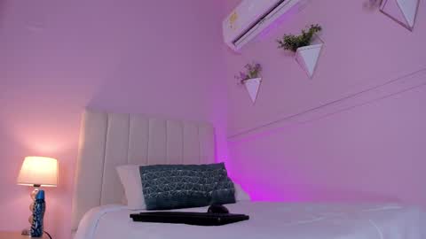 Hi guys i am Bianca  online show from 13, 2, 2025