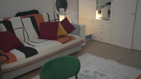 Lili online show from 26, 2, 2025