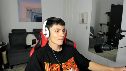 Snapshot of _blakee chatting on 15, 12, 2024 B L A K E online show from 15, 12, 2024