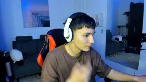 Snapshot of _blakee chatting on 16, 12, 2024 B L A K E online show from 16, 12, 2024