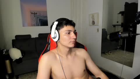 Snapshot of _blakee chatting on 16, 12, 2024 B L A K E online show from 16, 12, 2024