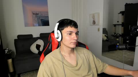 Snapshot of _blakee chatting on 17, 12, 2024 B L A K E online show from 17, 12, 2024