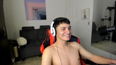 Snapshot of _blakee chatting on 20, 12, 2024 B L A K E online show from 20, 12, 2024