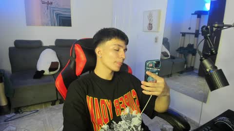 Snapshot of _blakee chatting on 9, 1, 2025 B L A K E online show from 9, 1, 2025