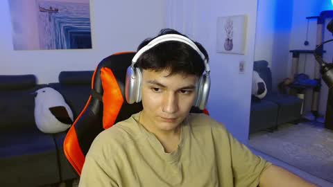 Snapshot of _blakee chatting on 15, 2, 2025 B L A K E online show from 15, 2, 2025