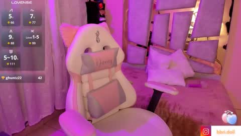 Angie  Independent model online show from 25, 9, 2025