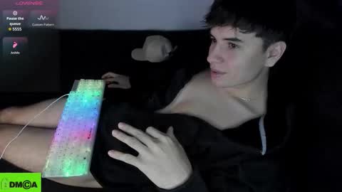 Snapshot of _broken_47 chatting on 15, 1, 2026 FELIPE CAMACHO dont forget to support me with a little hand up online show from 15, 1, 2026