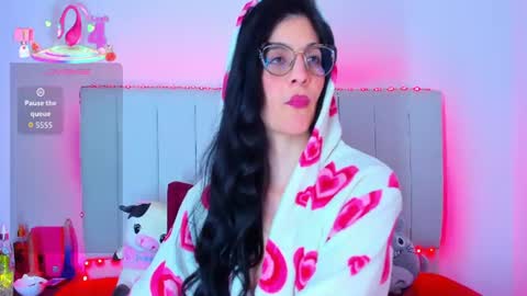 Snapshot of _caro_lyne_ chatting on 16, 6, 2026 Carolina online show from 16, 6, 2026