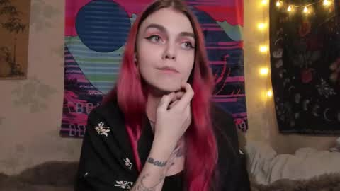 Caroline online show from 15, 2, 2025