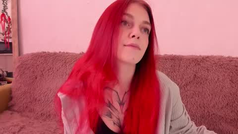 Caroline online show from 23, 9, 2025