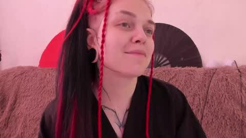Caroline online show from 24, 5, 2026