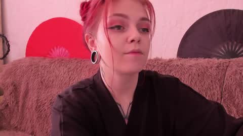 Snapshot of _caroline_coy chatting on 25, 5, 2026 Caroline online show from 25, 5, 2026