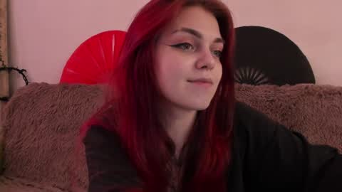 Snapshot of _caroline_coy chatting on 5, 7, 2026 Caroline online show from 5, 7, 2026