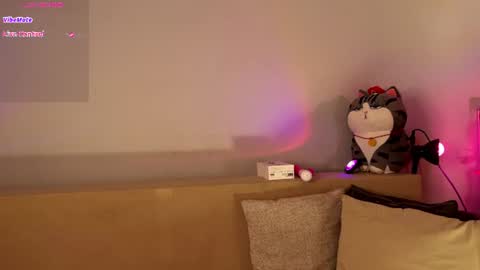 Christina Chris online show from 11, 7, 2026