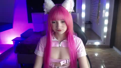 Snapshot of _charlotte_collins_ chatting on 8, 4, 2026 _charlotte_collins_ online show from 8, 4, 2026