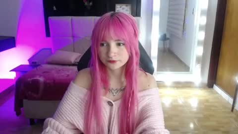 Snapshot of _charlotte_collins_ chatting on 24, 4, 2026 _charlotte_collins_ online show from 24, 4, 2026