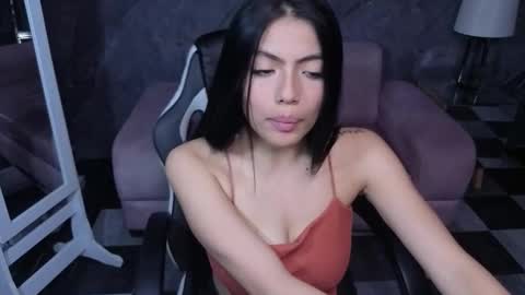 _charlottee_b online show from 21, 3, 2026