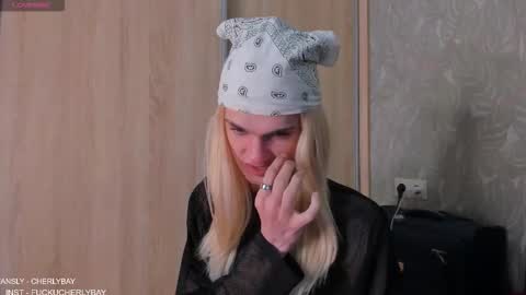 Snapshot of _cherlybay_ chatting on 17, 10, 2025 CHER - Independent model online show from 17, 10, 2025