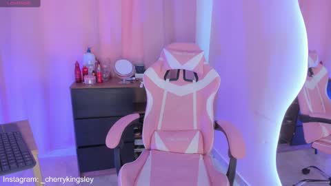 Cherrykingsley online show from 25, 2, 2025