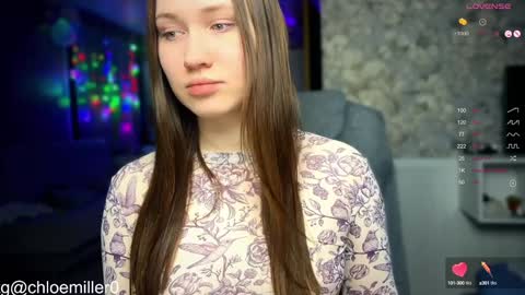 Snapshot of _chloe_miller_ chatting on 4, 1, 2025 _chloe_miller_ online show from 4, 1, 2025