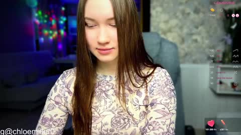 Snapshot of _chloe_miller_ chatting on 11, 1, 2025 _chloe_miller_ online show from 11, 1, 2025