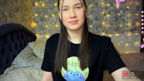 Snapshot of _chloe_miller_ chatting on 26, 2, 2025 _chloe_miller_ online show from 26, 2, 2025